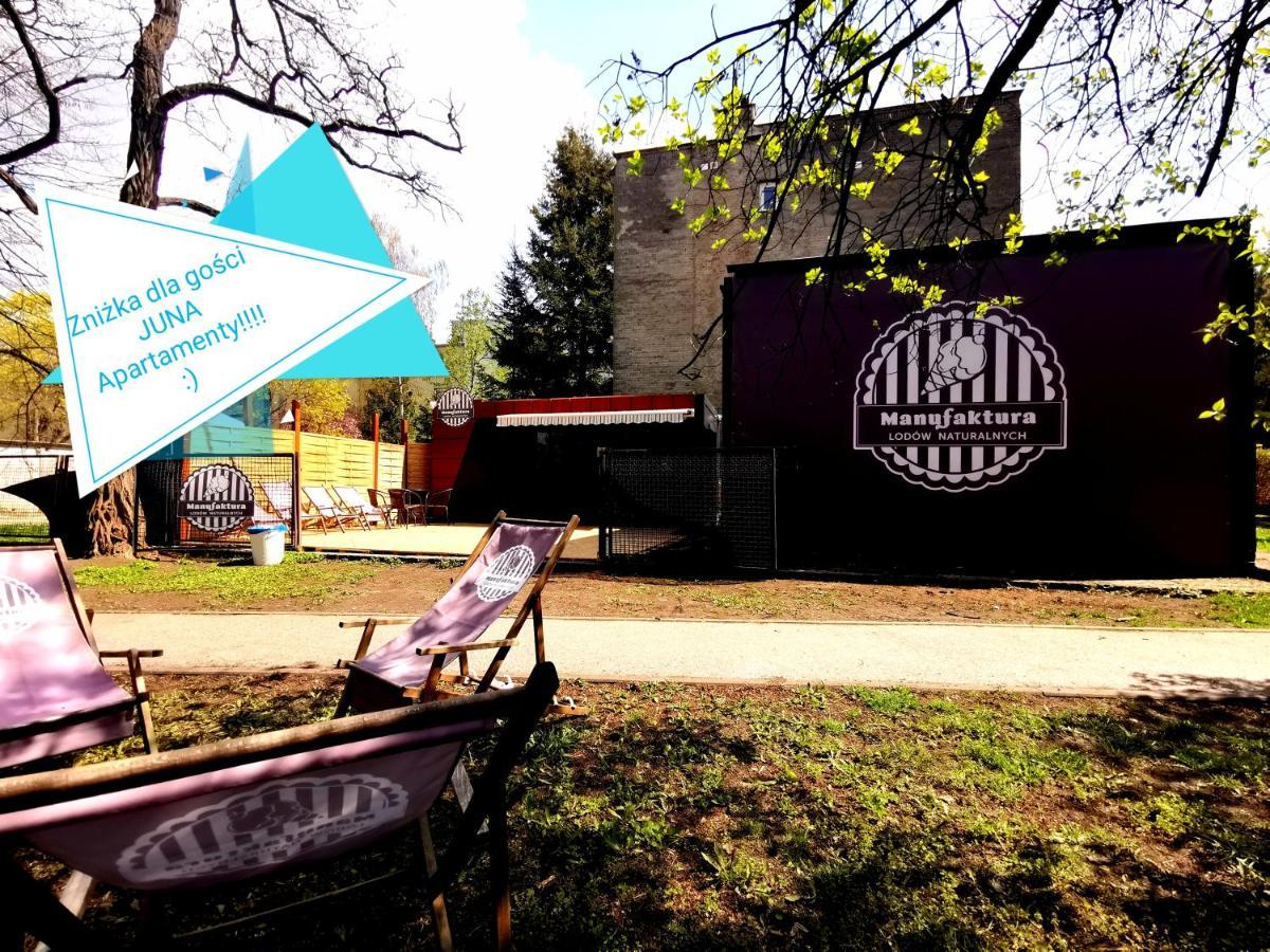 Juna2 - Nowoczesny Apartament W Centrum Z Widokiem Na Park Pruszkow Bagian luar foto